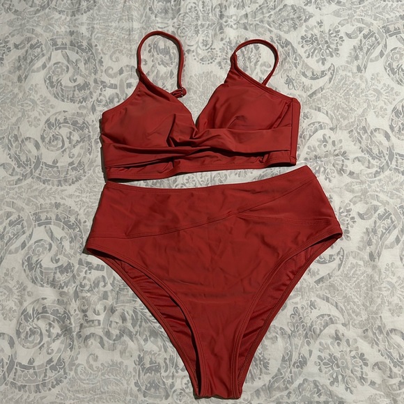 Cupshe Bikini - Picture 1 of 4